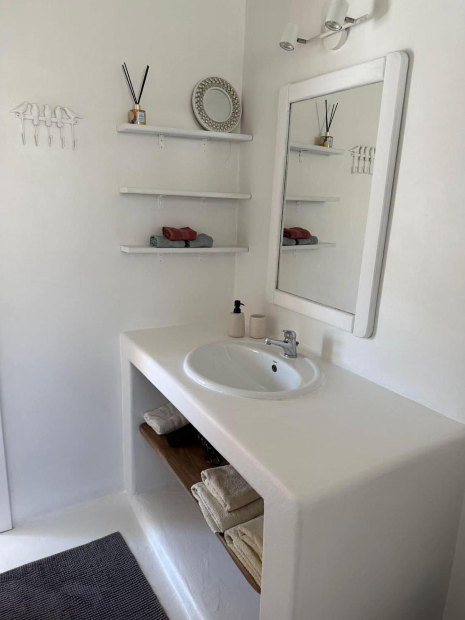 Aviola Mykonos Villa Ftelia (Mykonos)